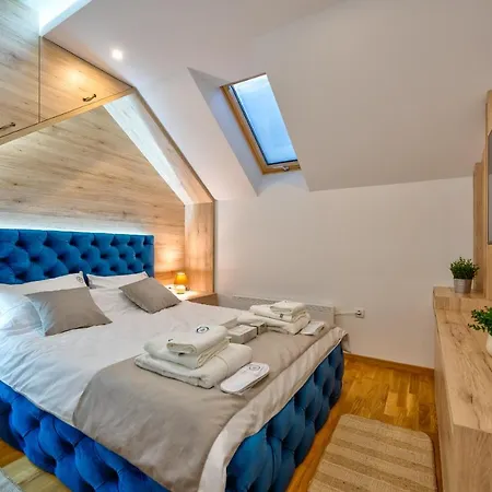 Апартаменты Freya 14 *